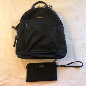 Black Baggallini Backpack